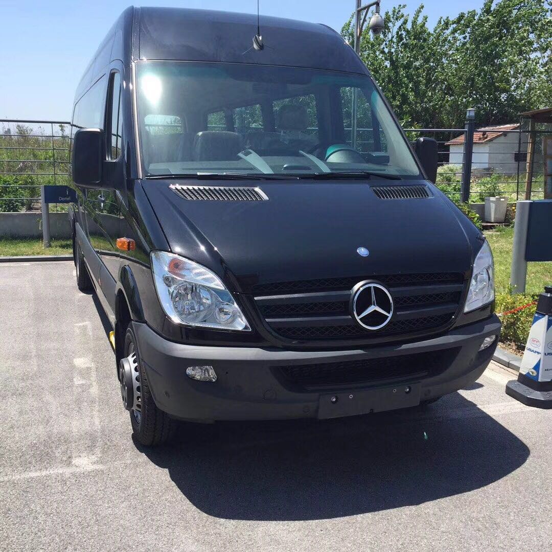 Benz Lint (14 seats)